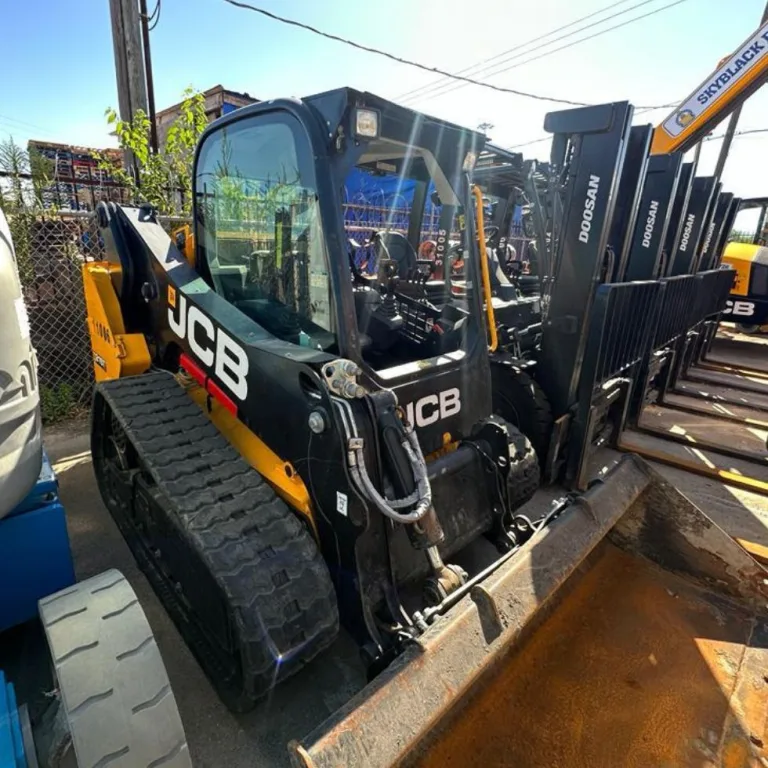 JCB 215T Skid Steer