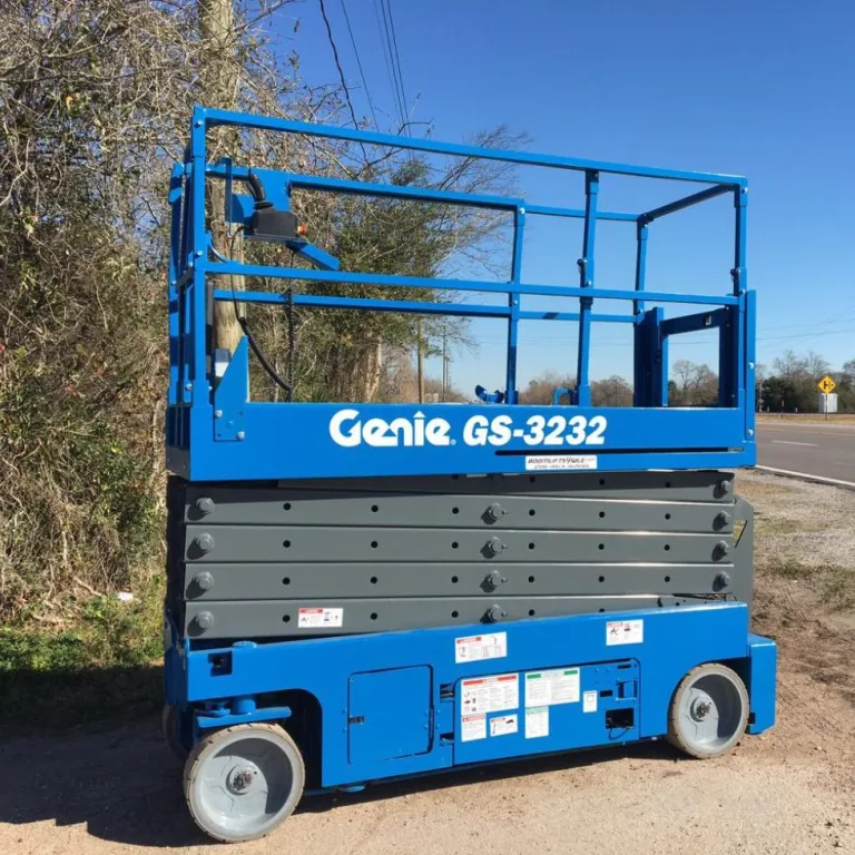 Genie 1930 Electric Scissor Lift, 19' 30''